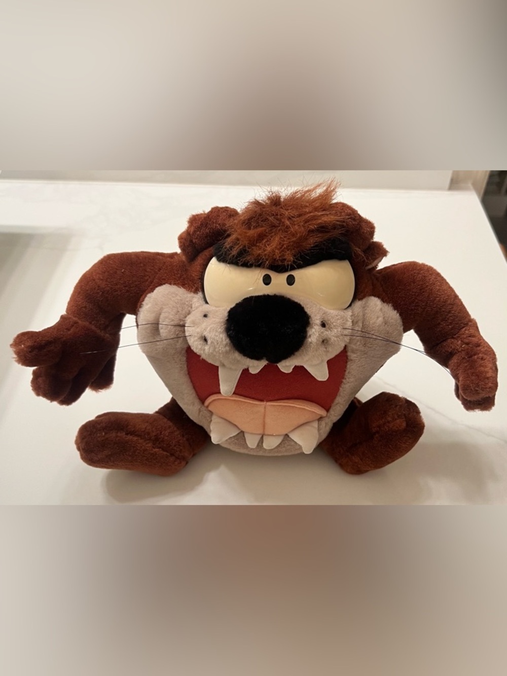 Tornado Taz Tasmanian Devil 1997 Plush Stuffed Animal Talks Vibrate Looney Tunes